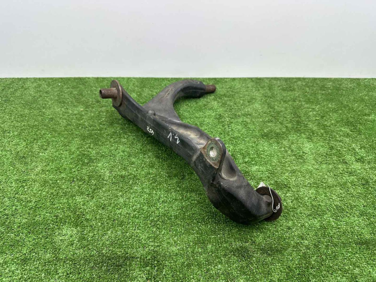 Рычаг задний левый