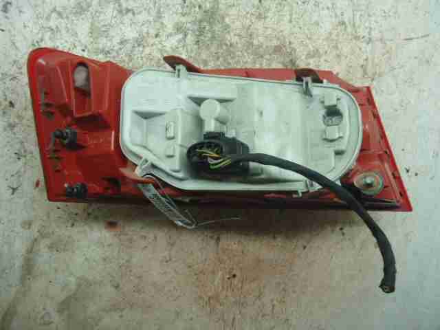 Фонарь задний наружный правый