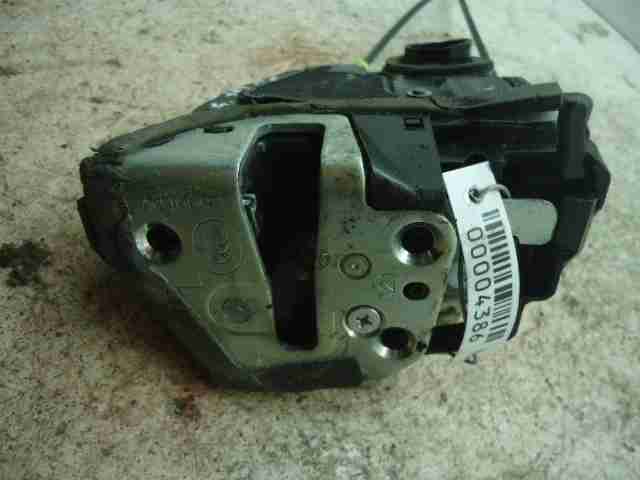 Замок двери задней левой