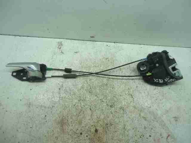 Замок двери задней левой