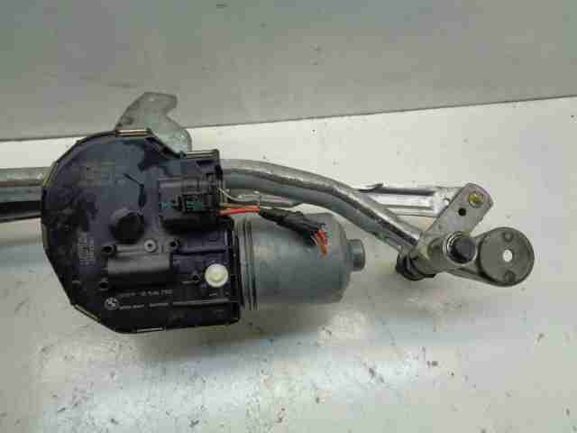 Трапеция стеклоочистителей