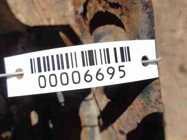 Рычаг задний нижний правый