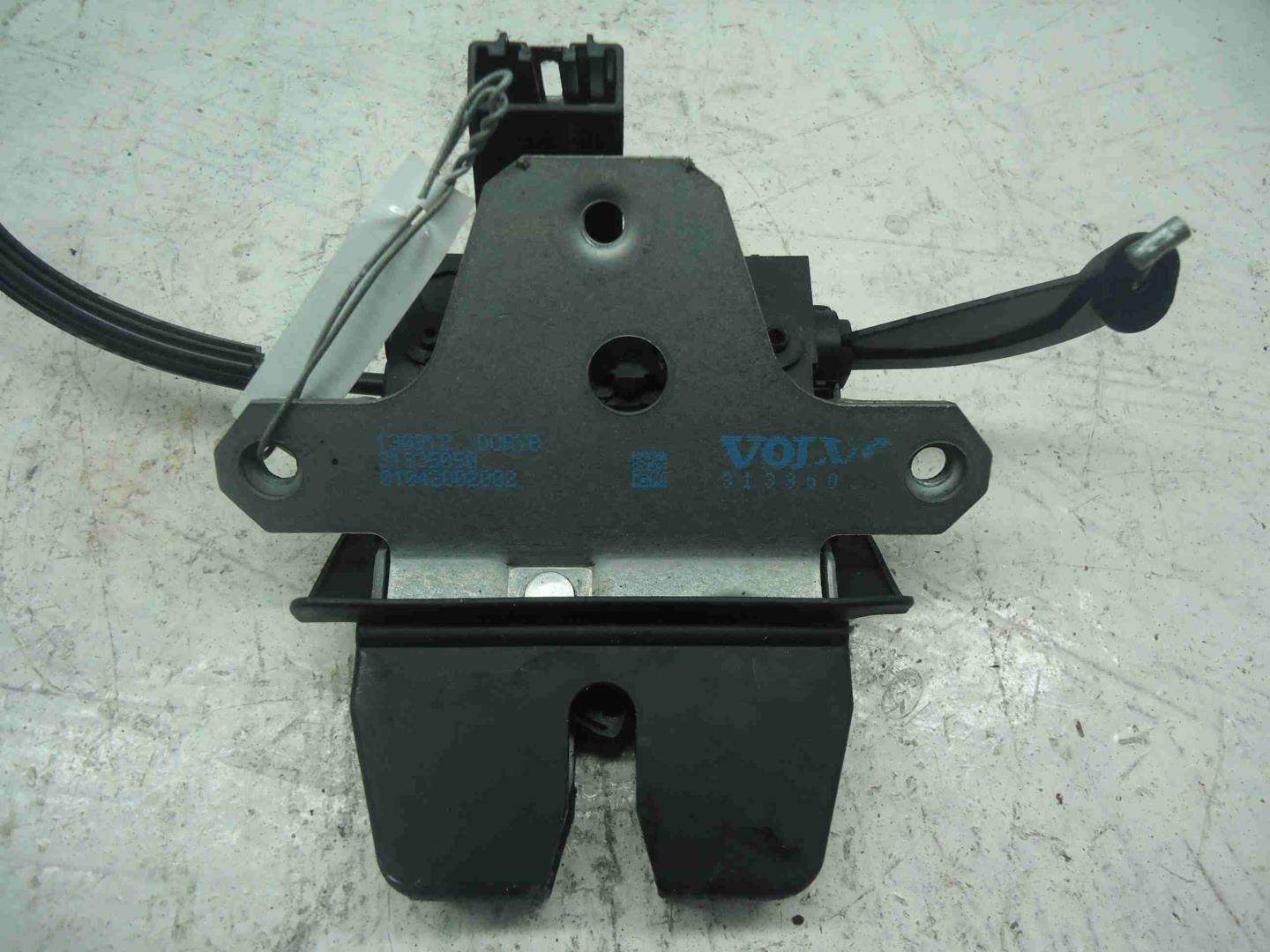 Замок багажника