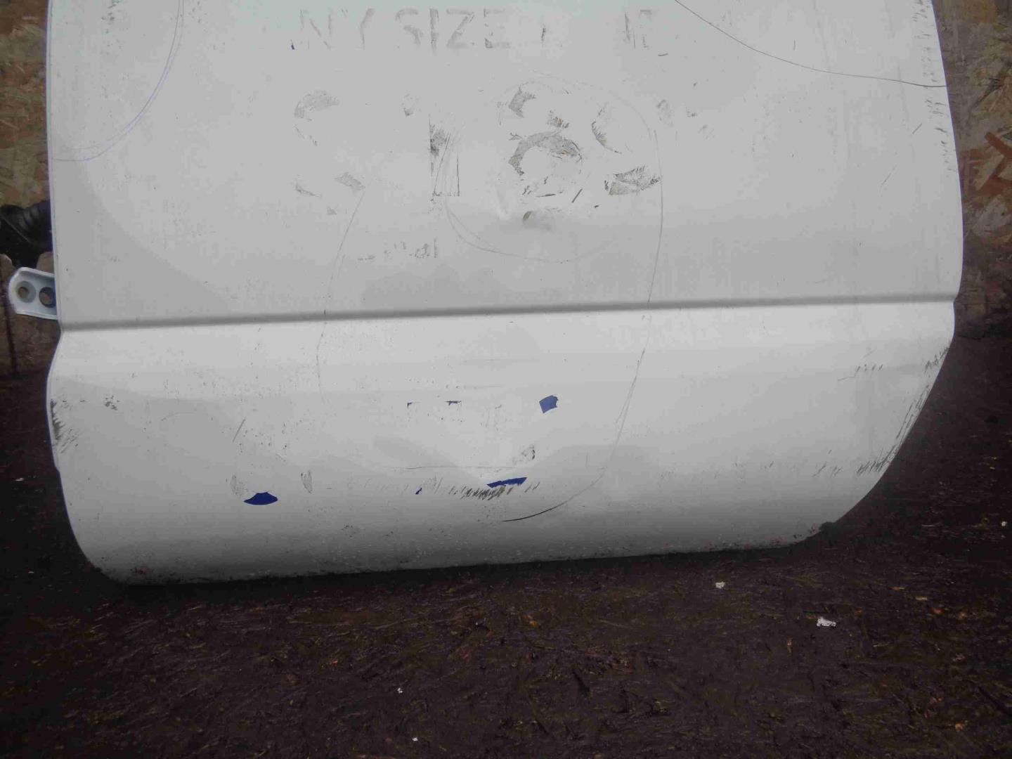 Дверь задняя левая