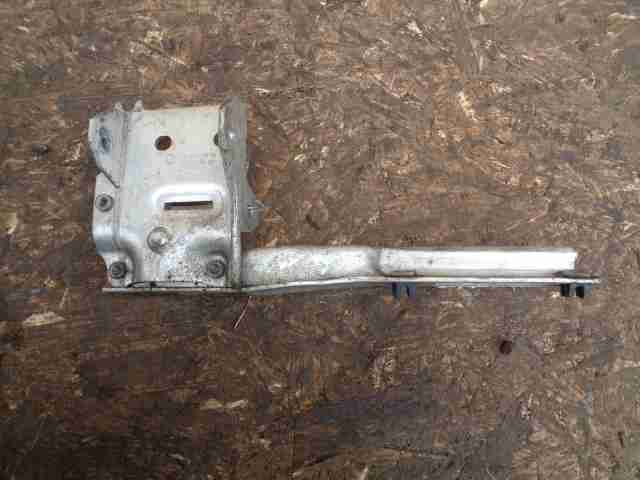 Кронштейн радиатора