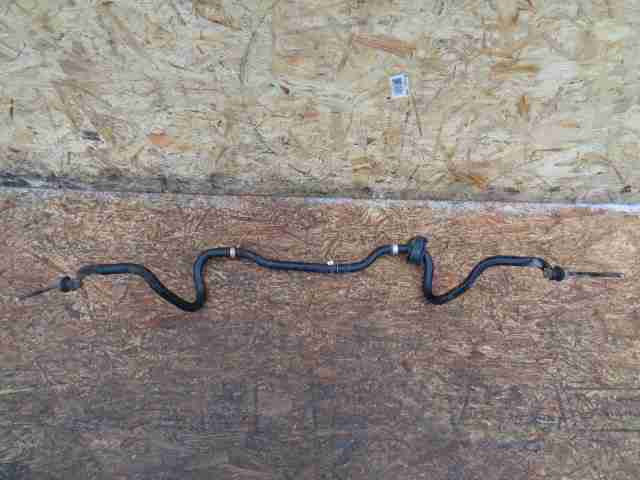 Стабилизатор передний