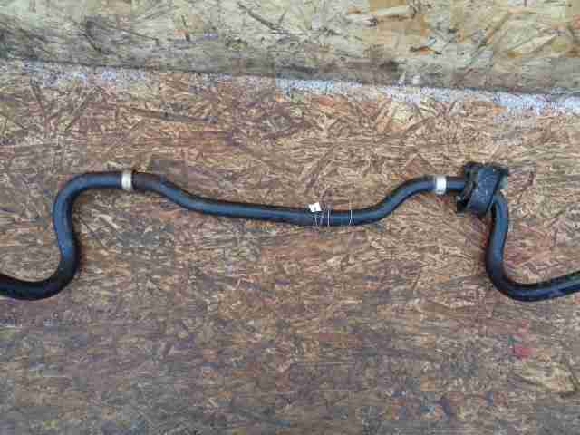 Стабилизатор передний