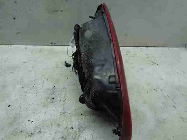 Фонарь задний внутренний левый