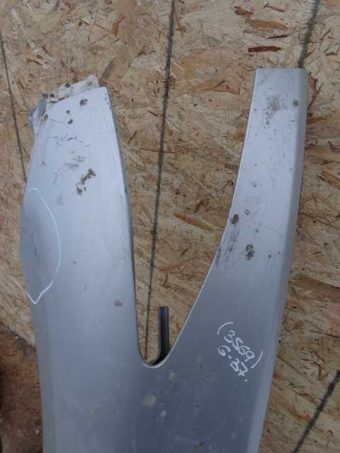 Крыло переднее левое