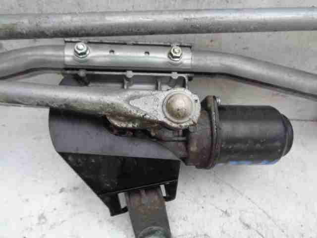 Трапеция стеклоочистителей