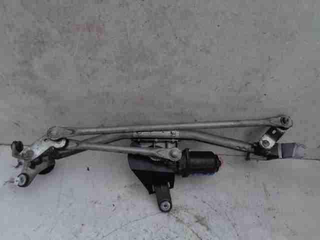 Трапеция стеклоочистителей