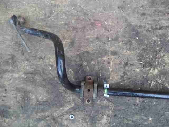 Стабилизатор передний