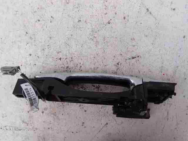 Ручка двери передней наружная правая