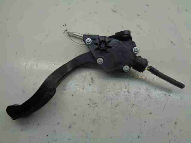 Педаль газа