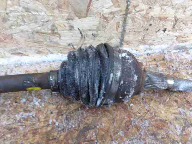 Полуось передняя левая