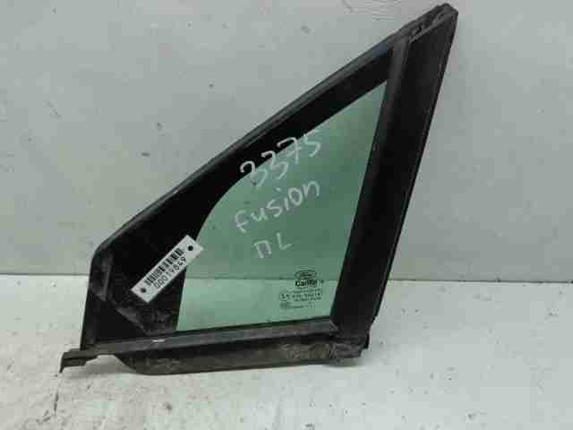 Стекло кузовное глухое левое