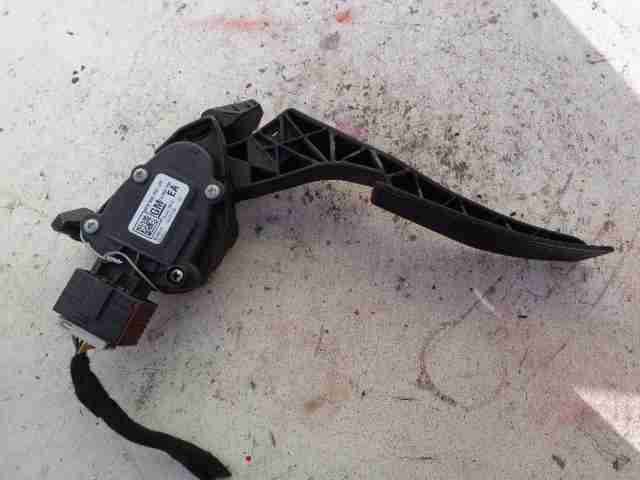 Педаль газа