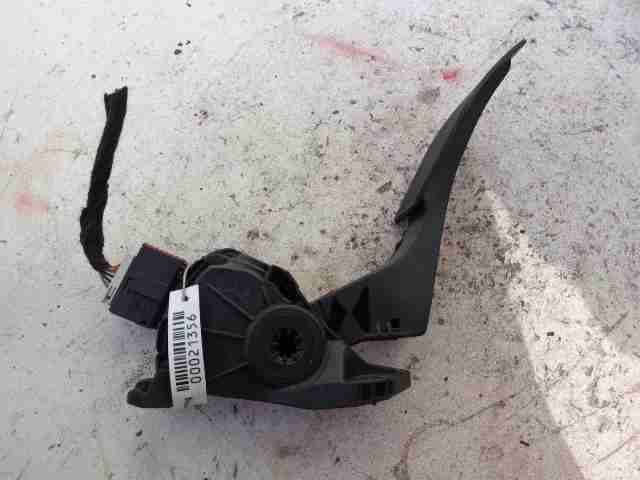 Педаль газа