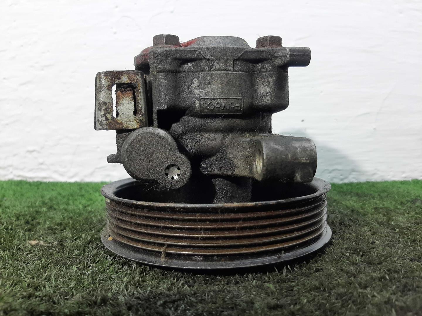 Насос ГУР (гидроусилитель руля)