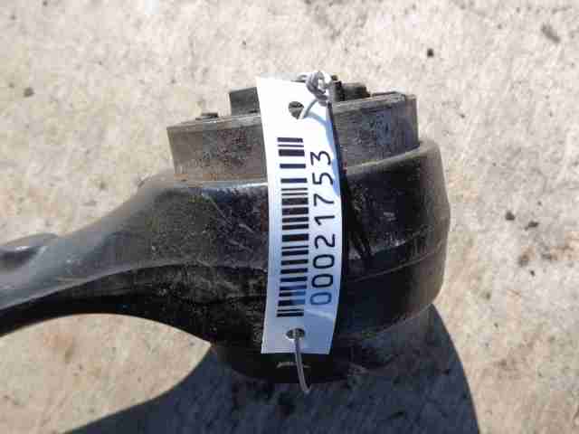 Рычаг передний нижний правый