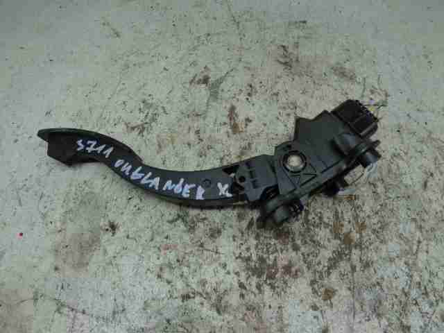 Педаль газа