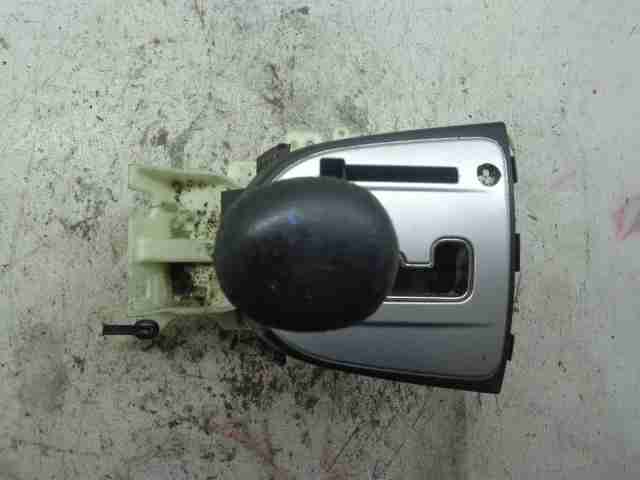 Кулиса МКПП / АКПП