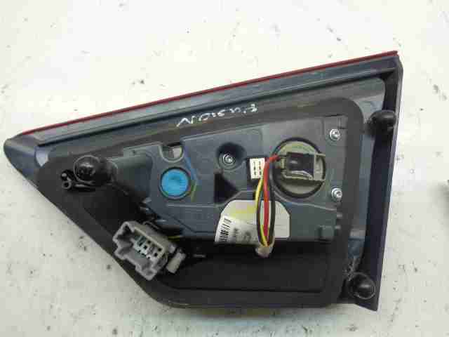 Фонарь задний внутренний левый