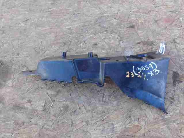 Кронштейн заднего бампера