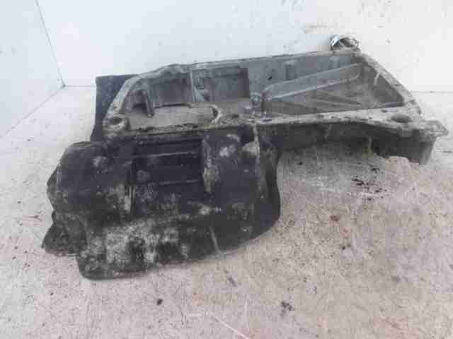 Поддон в багажник с высоким бортом