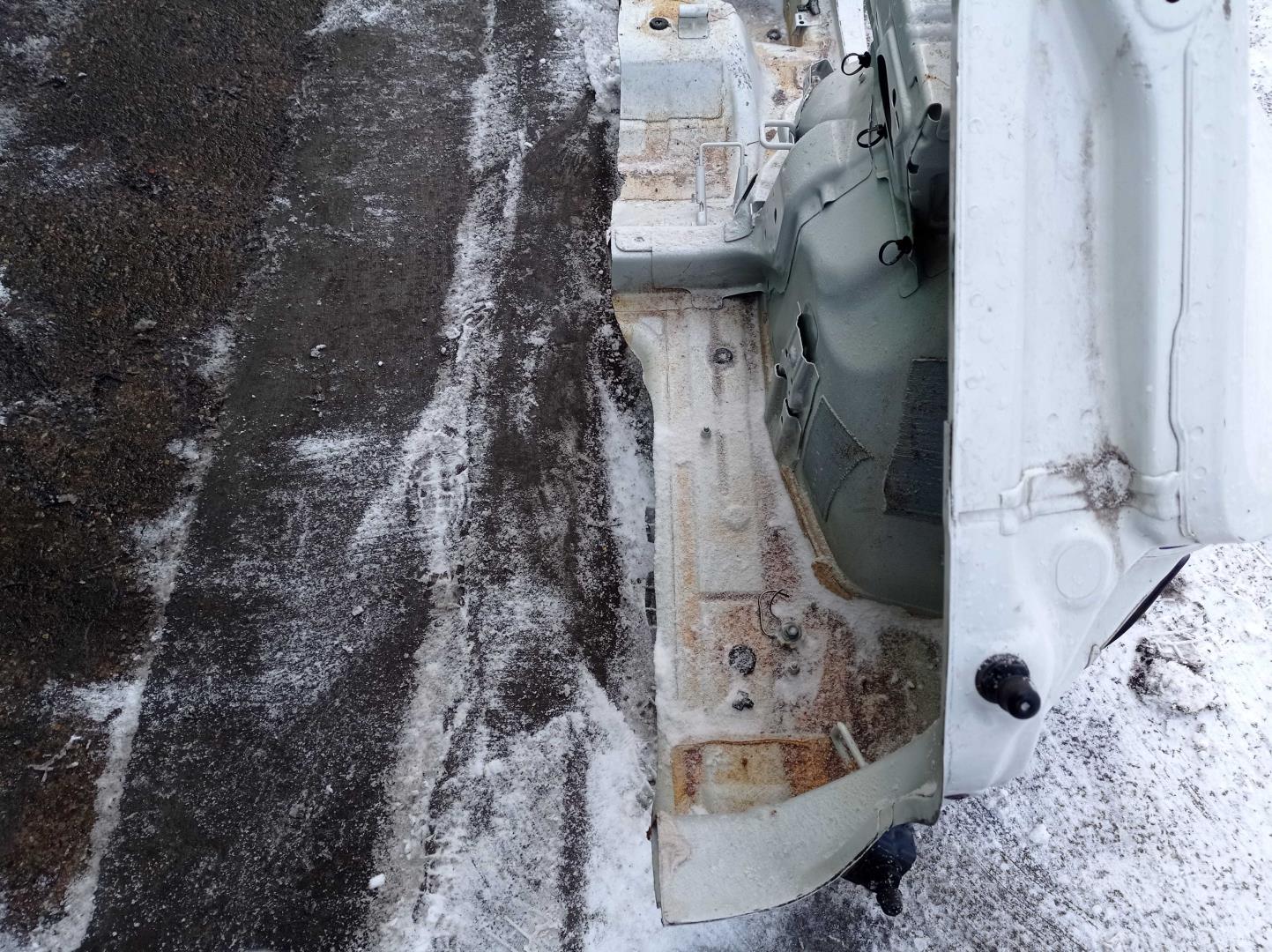 Кузовной элемент