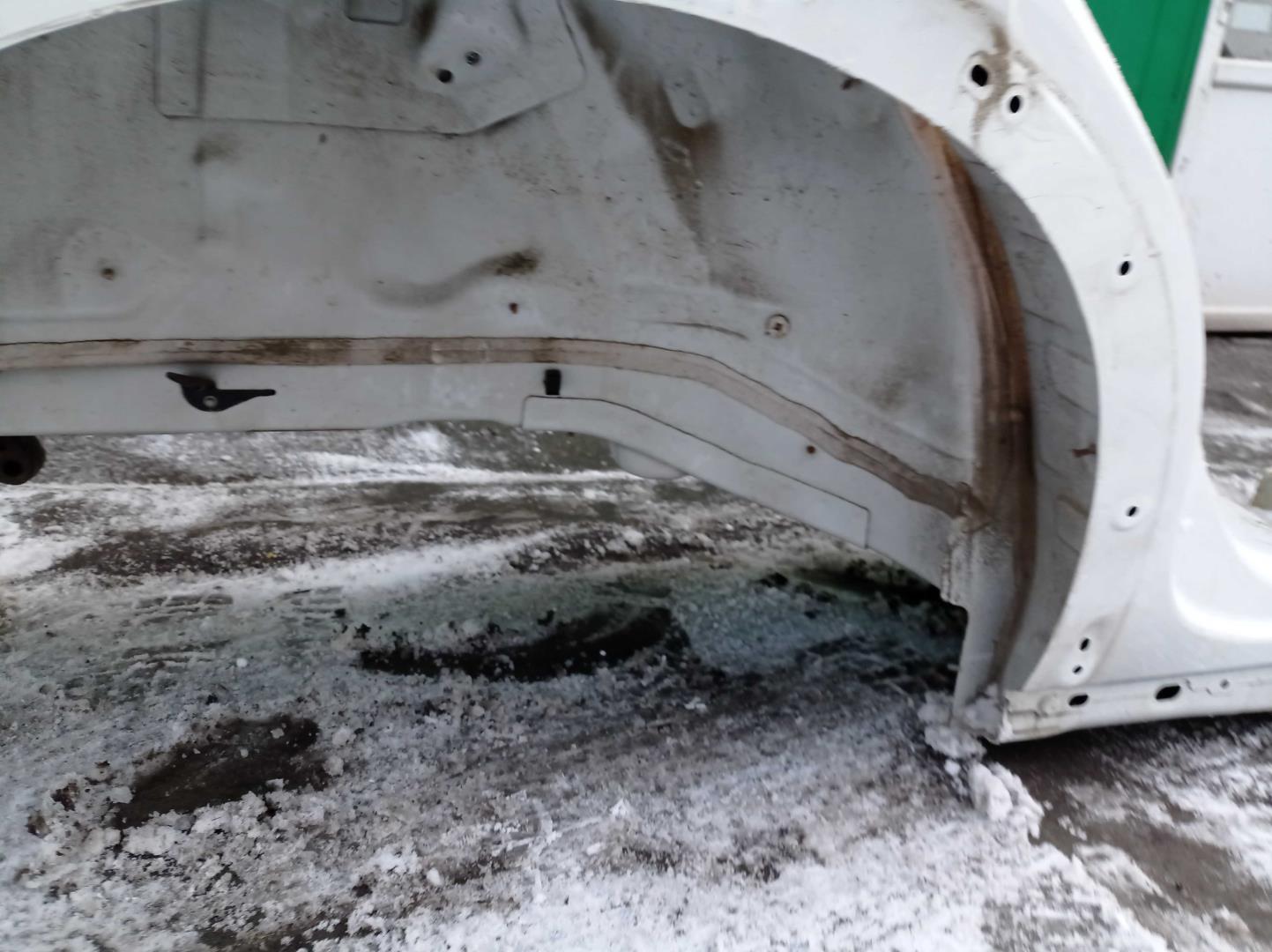 Кузовной элемент