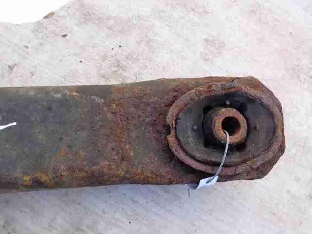 Рычаг задний нижний левый