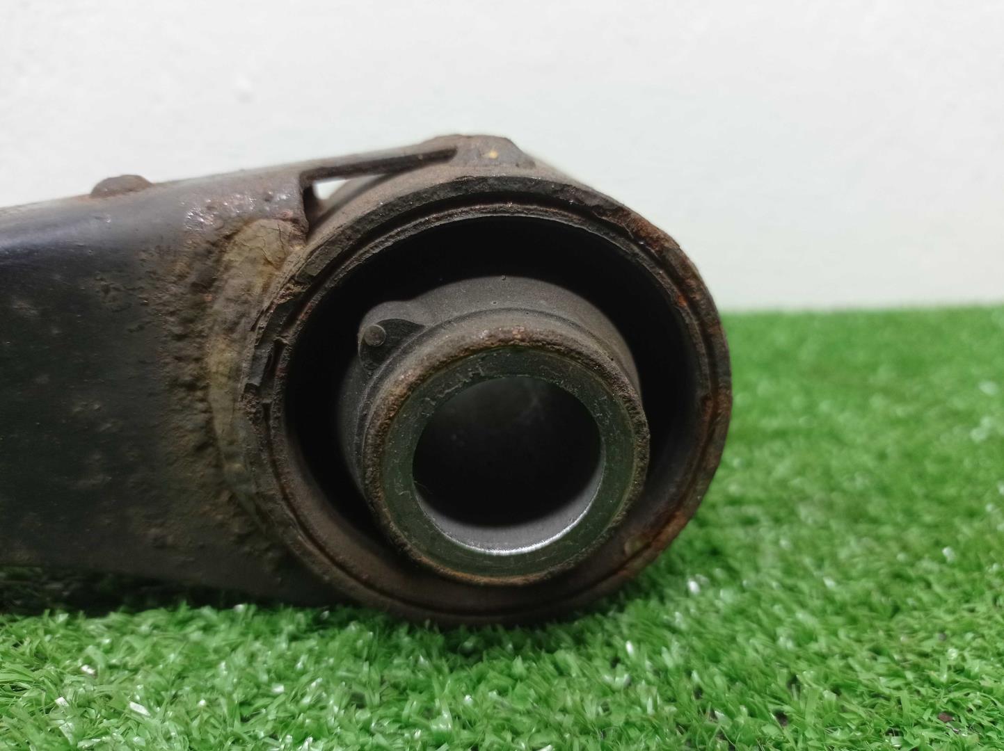 Рычаг задний правый