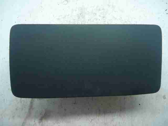 Подушка безопасности пассажирская (в торпедо)