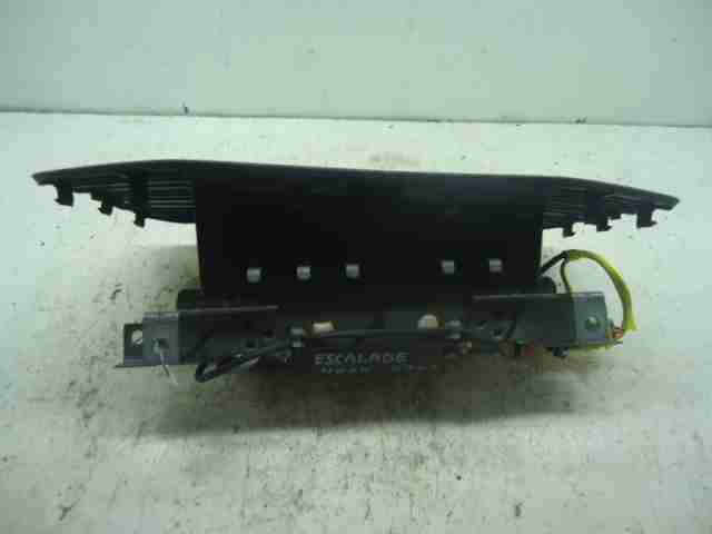 Подушка безопасности пассажирская (в торпедо)