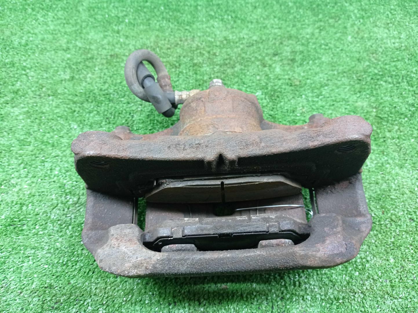 Суппорт передний левый