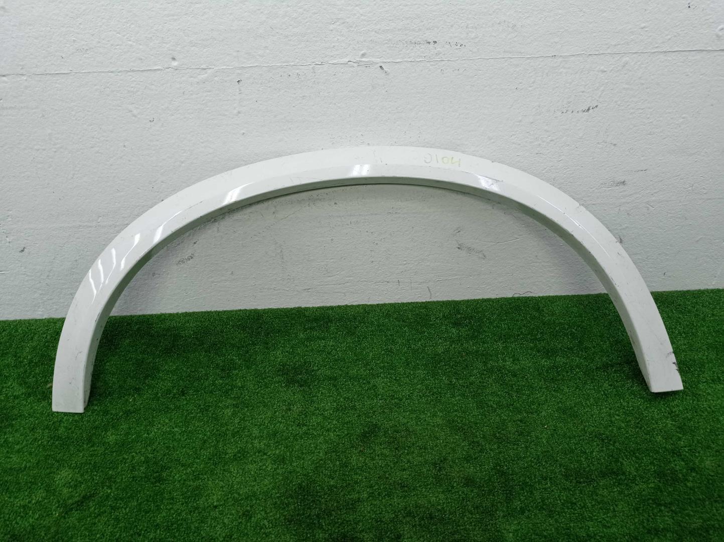 Накладка заднего крыла правого