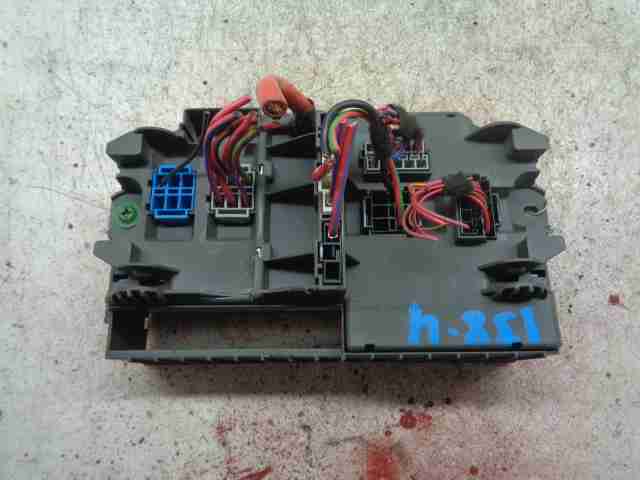 Блок предохранителей