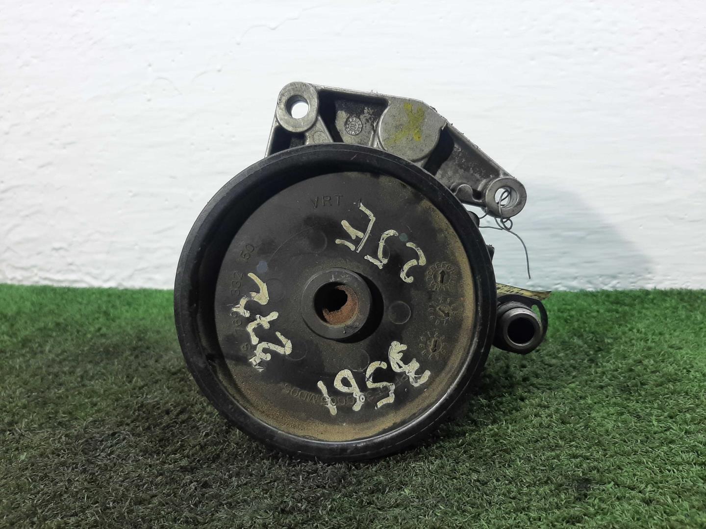 Насос ГУР (гидроусилитель руля)