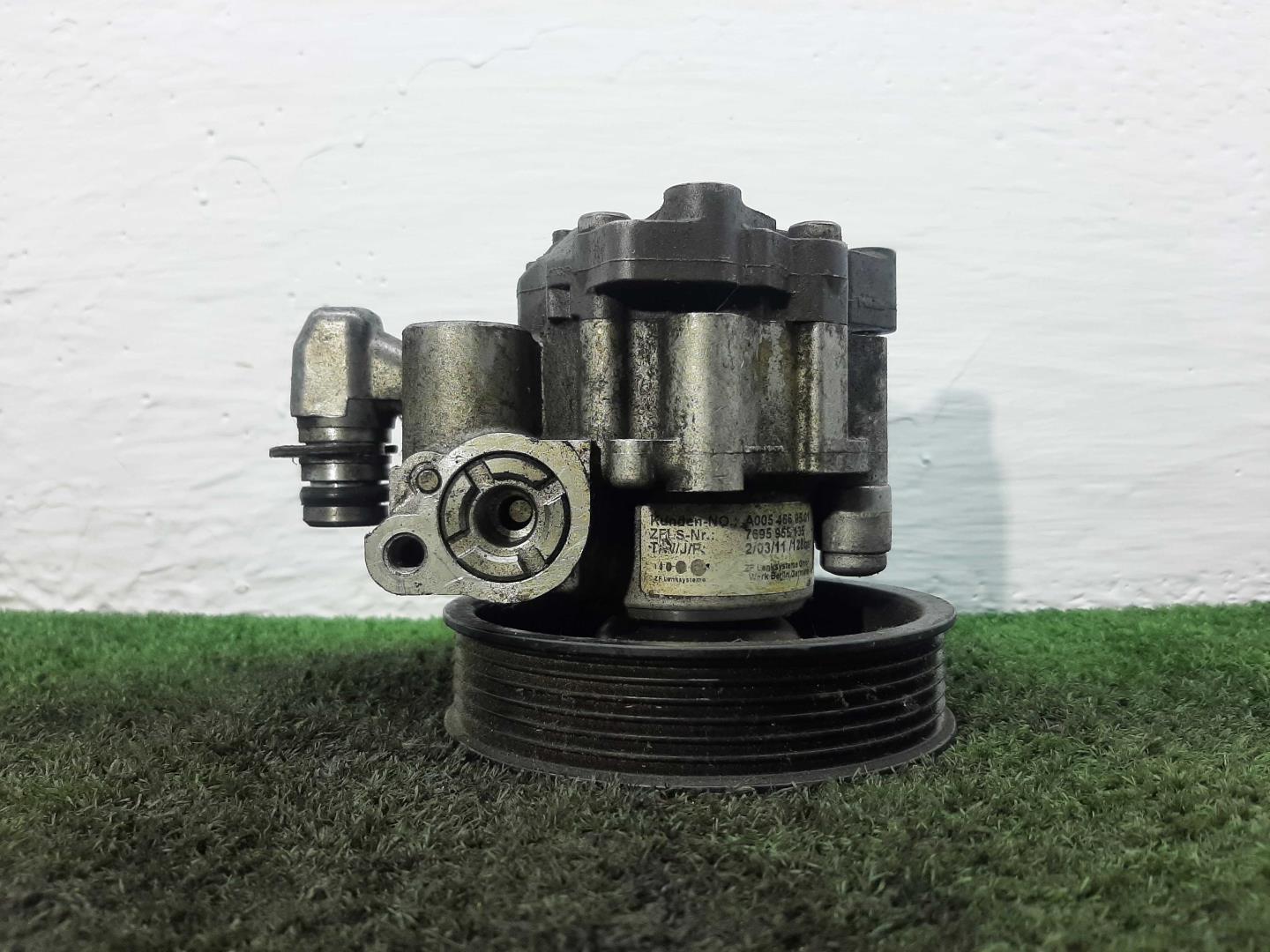 Насос ГУР (гидроусилитель руля)