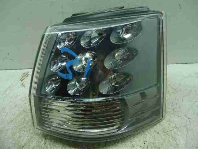 Фонарь задний наружный правый