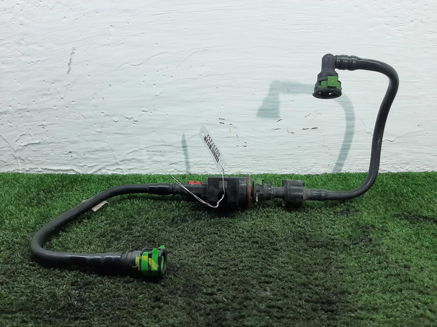 Клапан вентиляции топливного бака