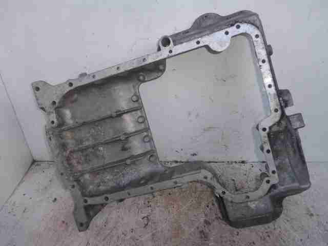 Поддон в багажник с высоким бортом