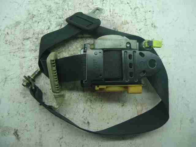 Ремень безопасности