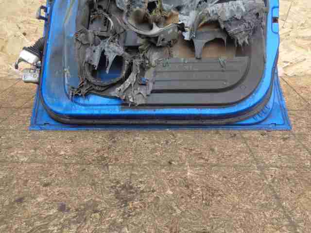 Дверь передняя правая