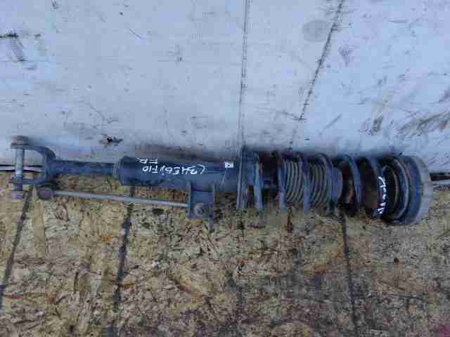 Амортизатор передний правый