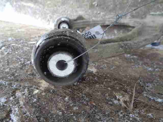 Рычаг передний верхний правый