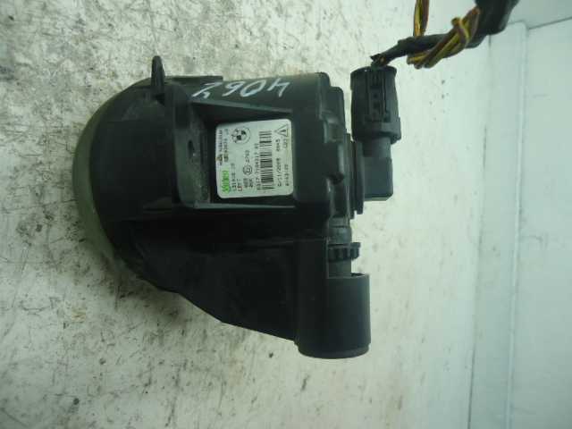 Фара противотуманная левая