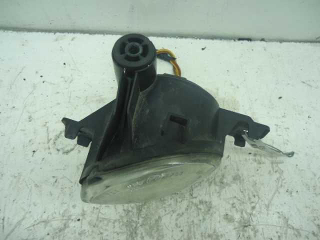 Фара противотуманная левая