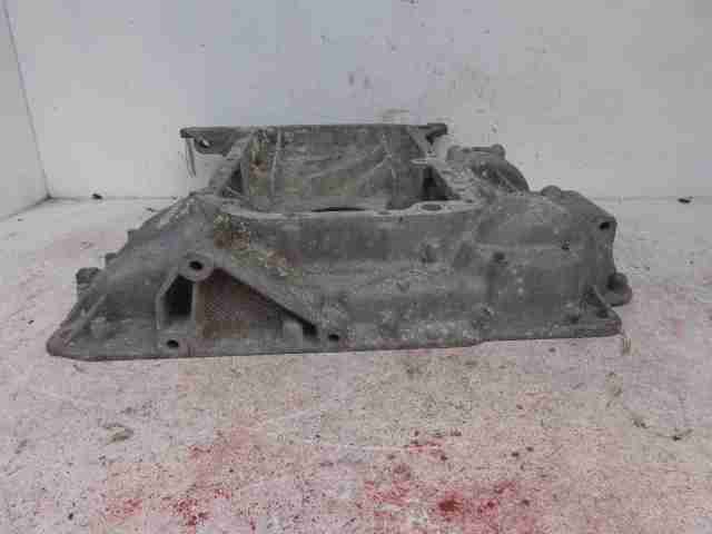 Поддон в багажник с высоким бортом